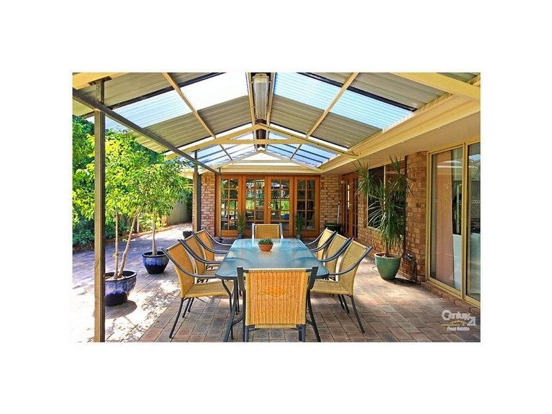 3 Blackthorn Road, Eden Hill WA 6054