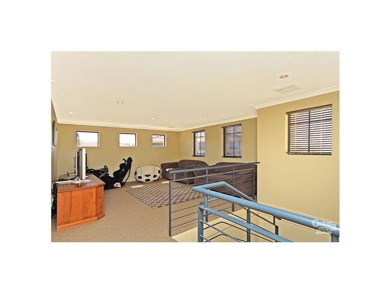 7 Karloo Place, Dianella WA 6059