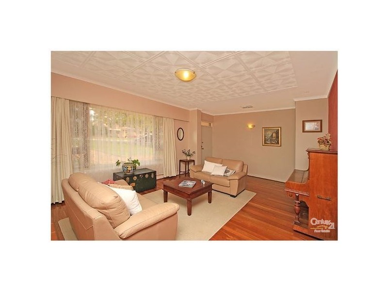 11 Delphine Avenue, Dianella WA 6059