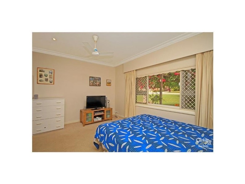 11 Delphine Avenue, Dianella WA 6059