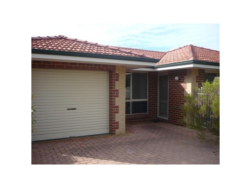 1/33 Golfview Street, Yokine WA 6060