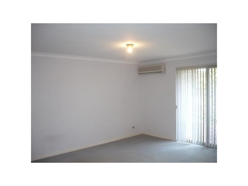 1/33 Golfview Street, Yokine WA 6060