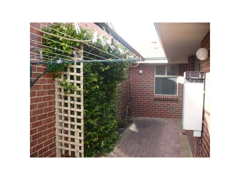 1/33 Golfview Street, Yokine WA 6060