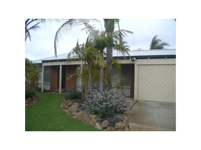 7 Funday Court, Ballajura WA 6066
