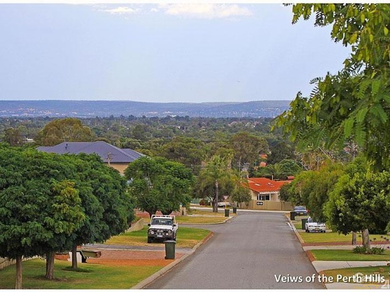 148 Hayes Avenue, Dianella WA 6059