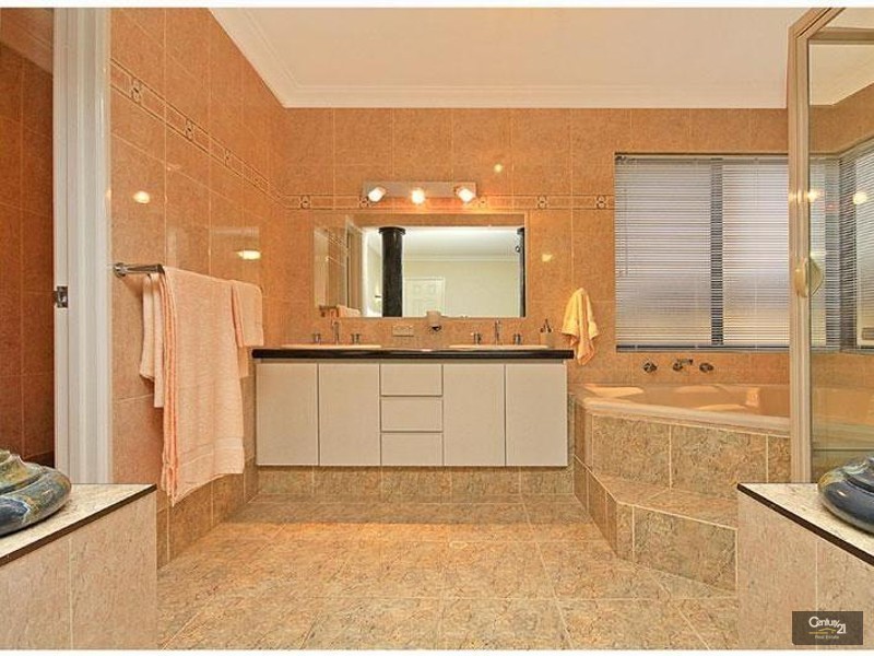 3 Cumbrae Court, Dianella WA 6059