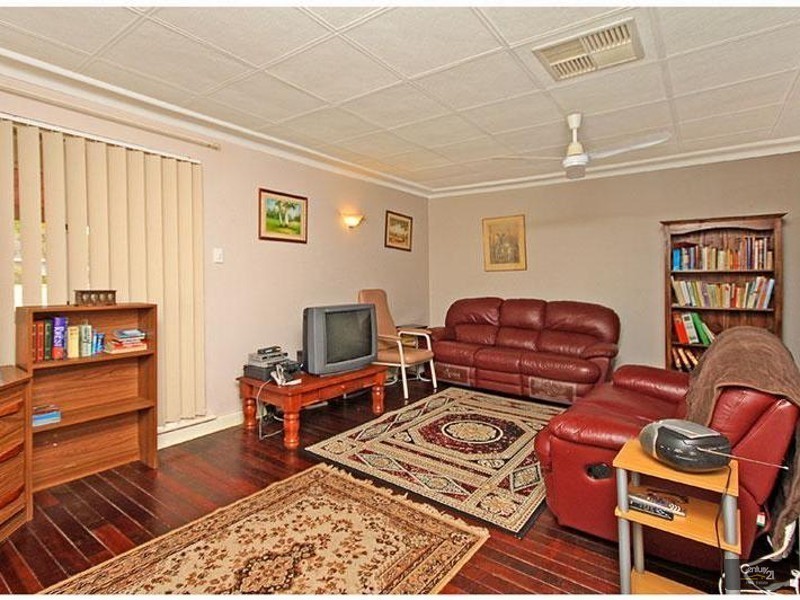 444b Grand Promenade, Dianella WA 6059