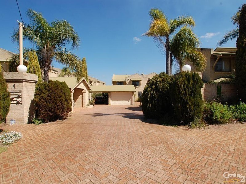 4/4 Swanview Terrace, Maylands WA 6051