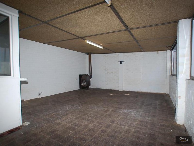 42 Maurice Street, Embleton WA 6062