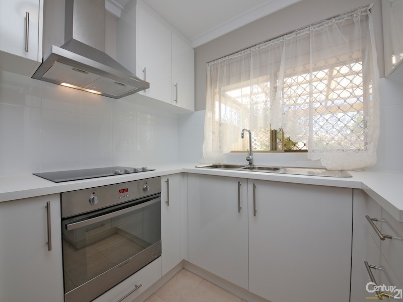 9/3 Waterway Court, Churchlands WA 6018