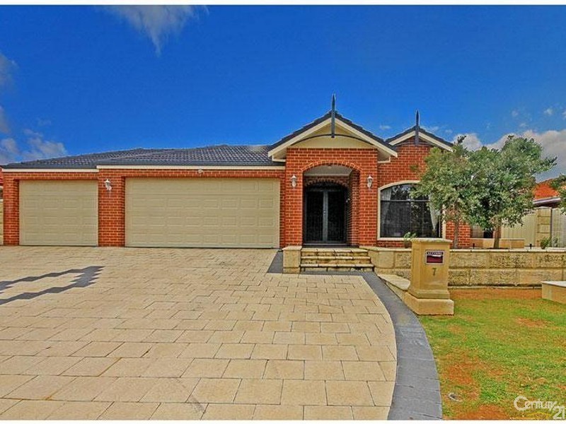 7 St Anthony Drive, Stirling WA 6021