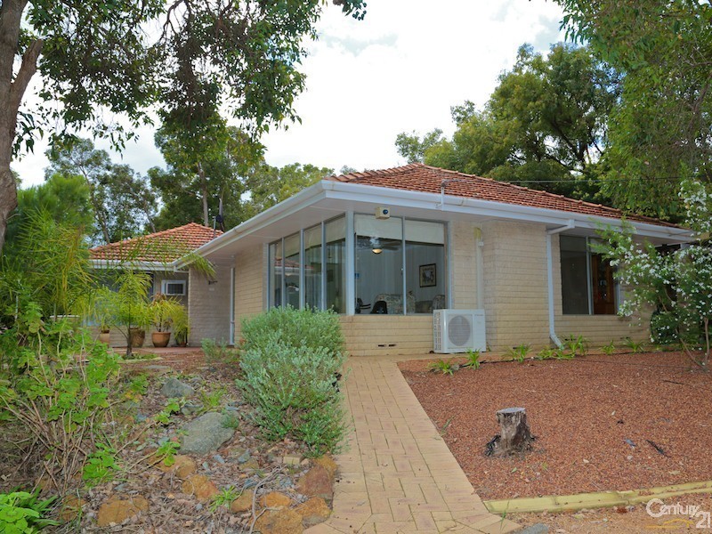 25 Trafalgar Road, Lesmurdie WA 6076