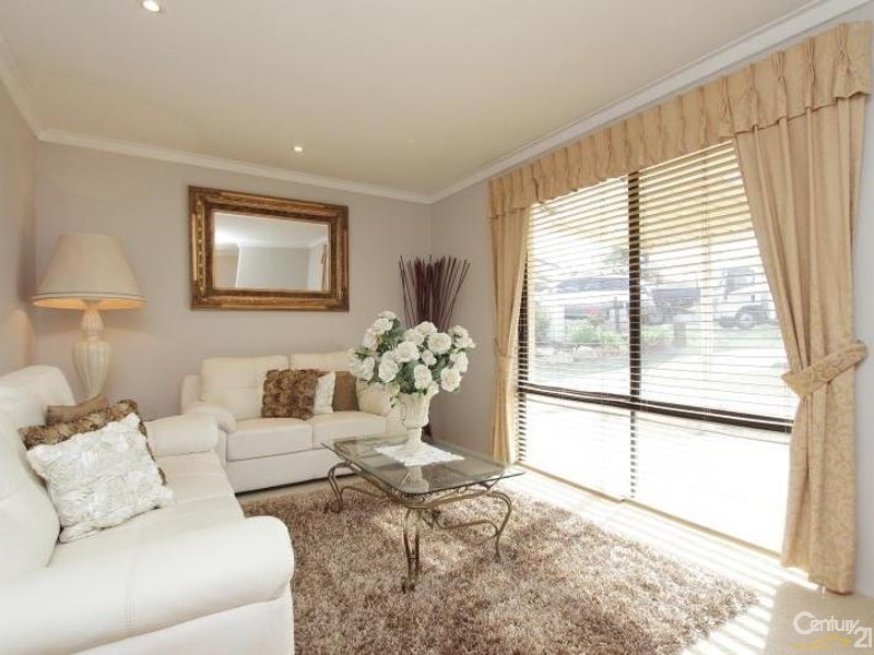 3 The Haven, Ballajura WA 6066