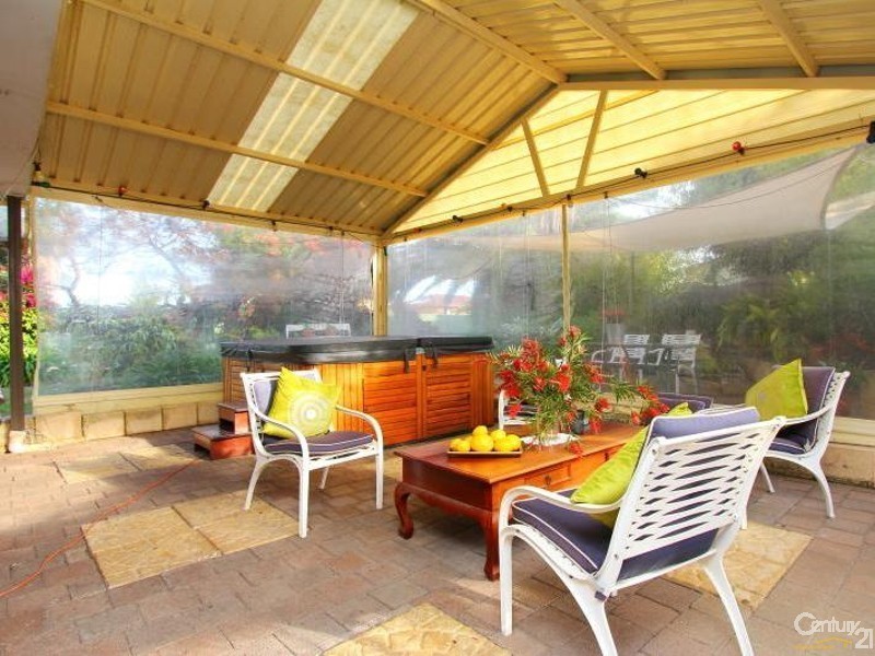 3 The Haven, Ballajura WA 6066