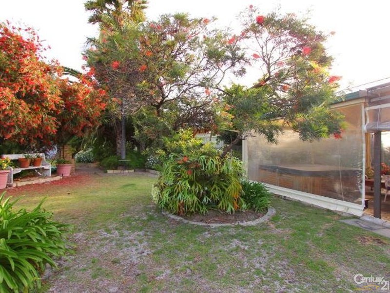 3 The Haven, Ballajura WA 6066