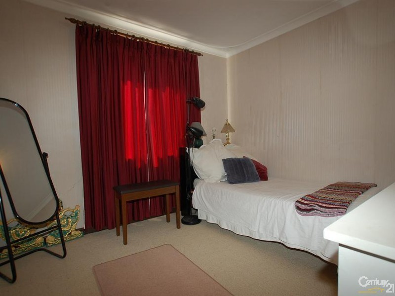 93 Howes Crescent, Dianella WA 6059