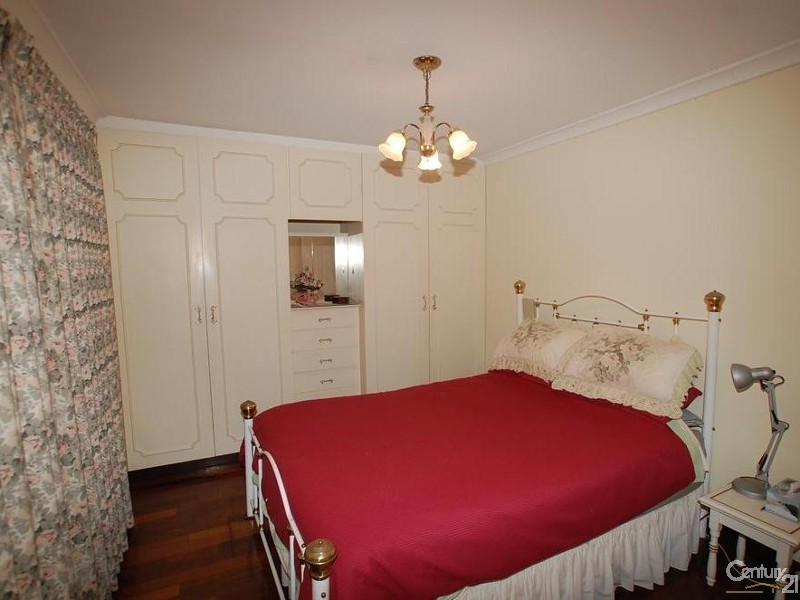 93 Howes Crescent, Dianella WA 6059