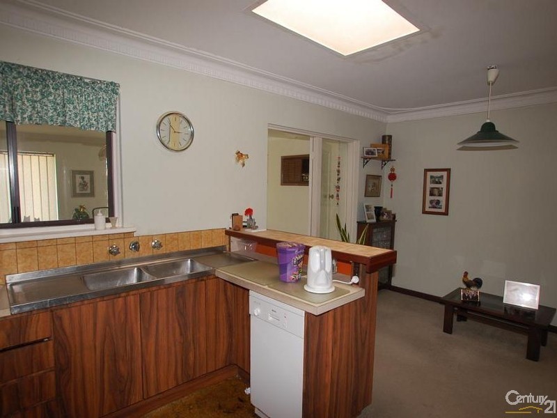 93 Howes Crescent, Dianella WA 6059