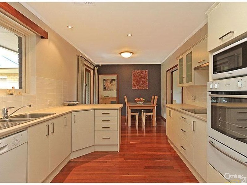 165 Howes Crescent, Dianella WA 6059