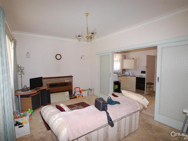 2 Hicks Street, Karrinyup WA 6018