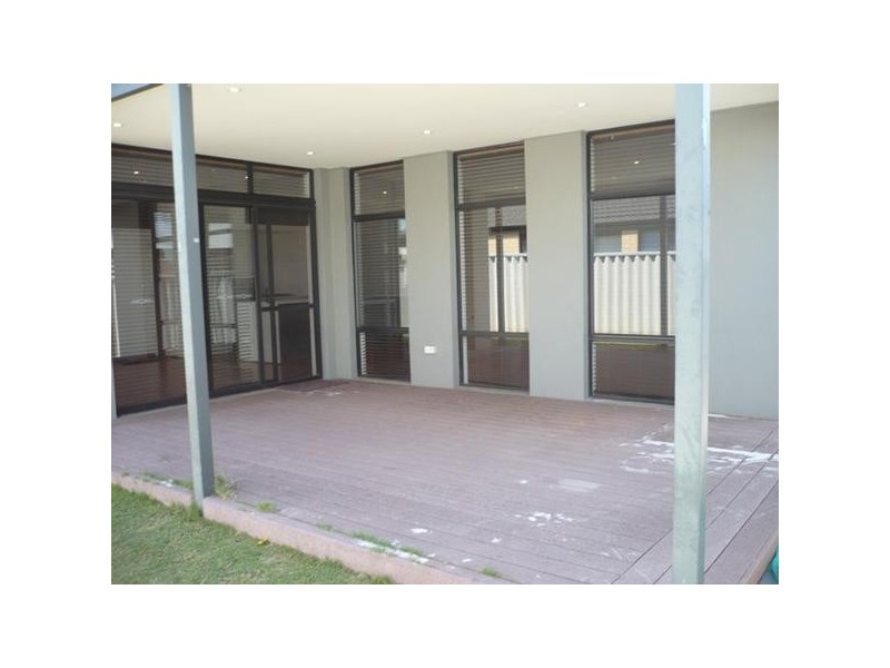 104c Bennett Street, Caversham WA 6055