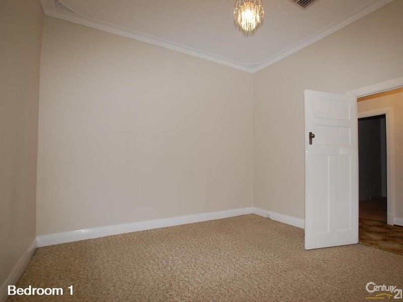 33 Milne Street, Bayswater WA 6053