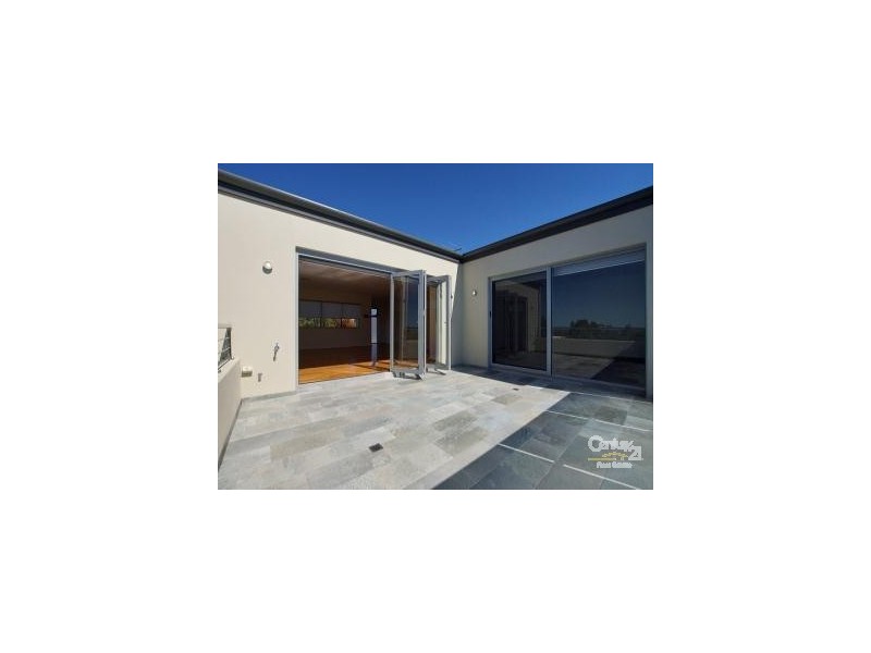 8A Walney Drive, Dianella WA 6059