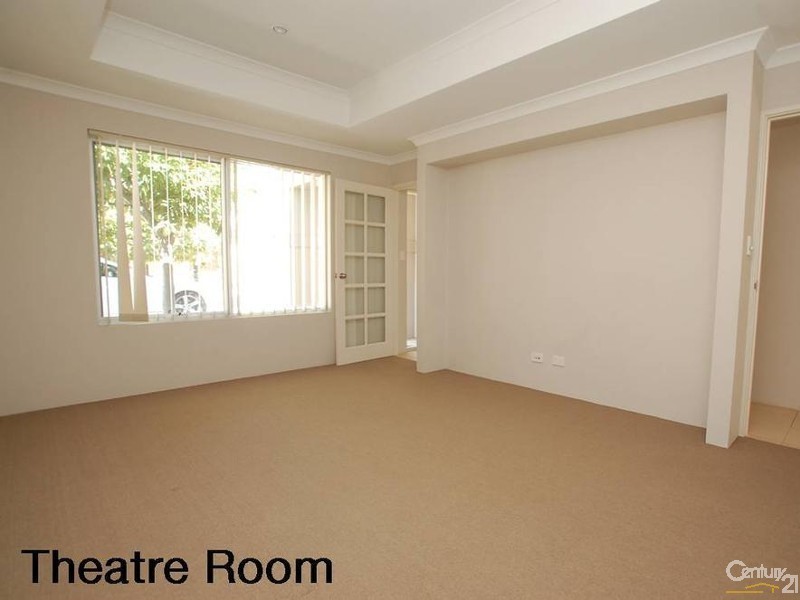 25 Yaroomba Place, Clarkson WA 6030