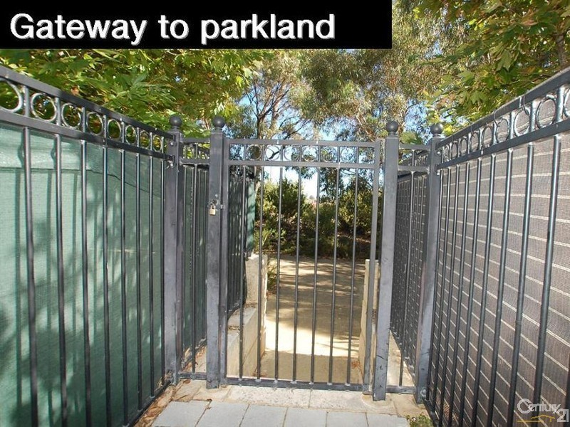 25 Yaroomba Place, Clarkson WA 6030