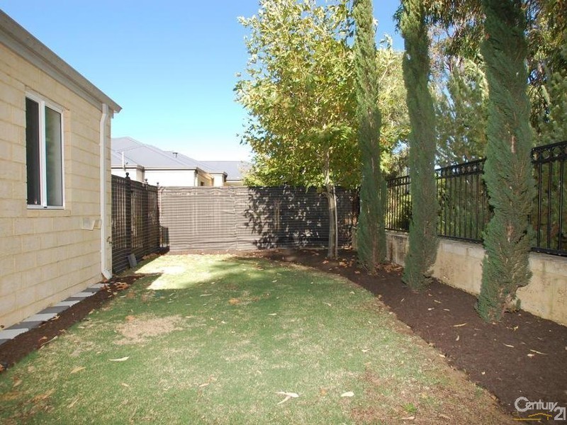 25 Yaroomba Place, Clarkson WA 6030