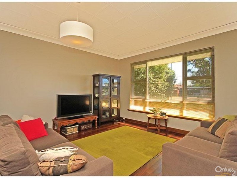 9 Phillips Street, Dianella WA 6059