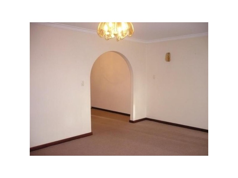 14 Nutfield Street, Bayswater WA 6053