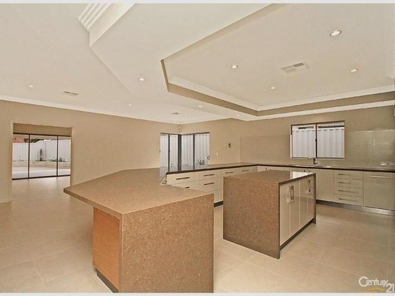 21 Sutherland Avenue, Dianella WA 6059