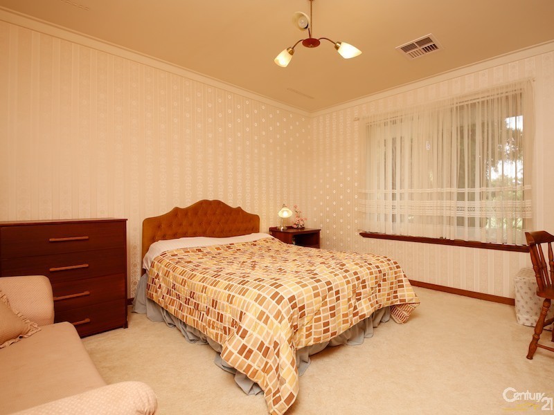 21 Green Road, Hillarys WA 6025