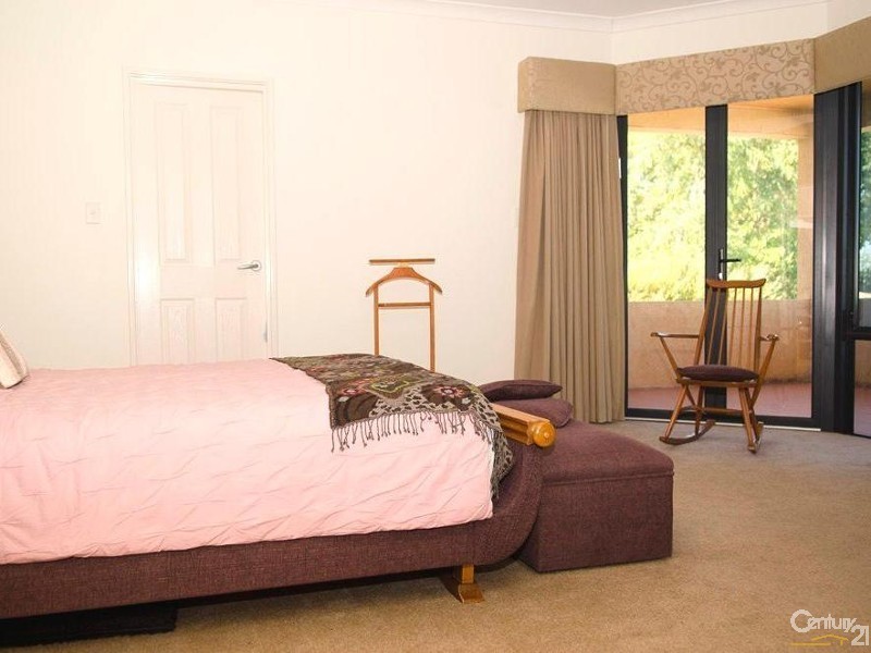 56 Delphine Avenue, Dianella WA 6059