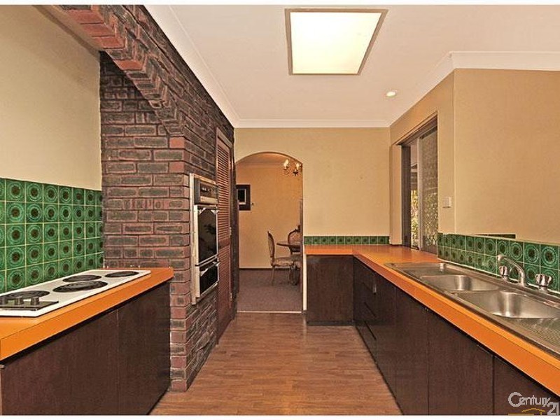 10 Seabrook Street, Dianella WA 6059