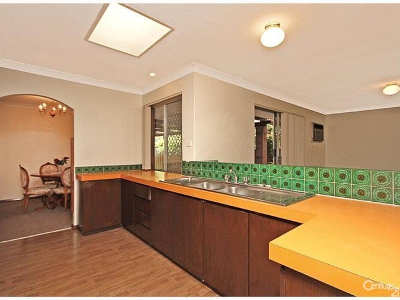 10 Seabrook Street, Dianella WA 6059