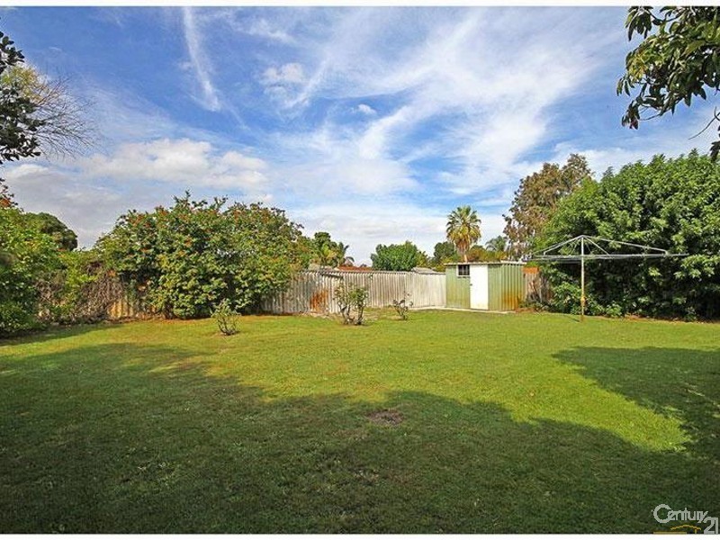 10 Seabrook Street, Dianella WA 6059