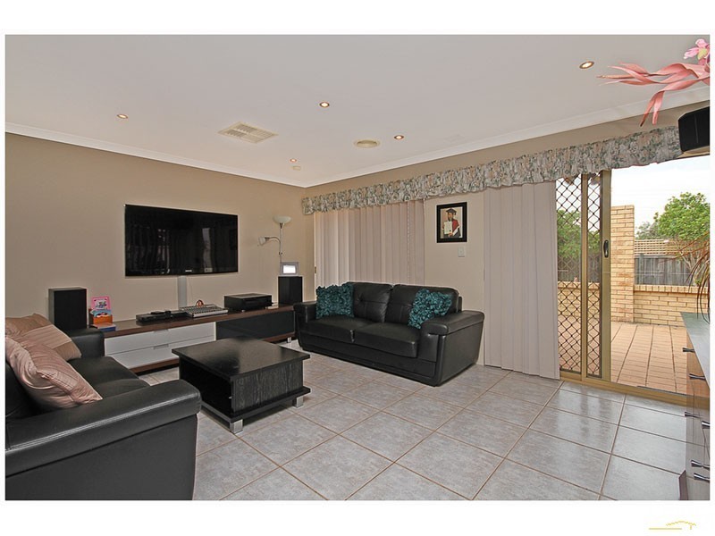 6 Lae Court, Ballajura WA 6066