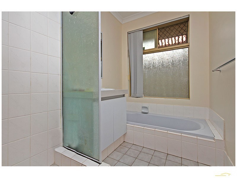 6 Lae Court, Ballajura WA 6066