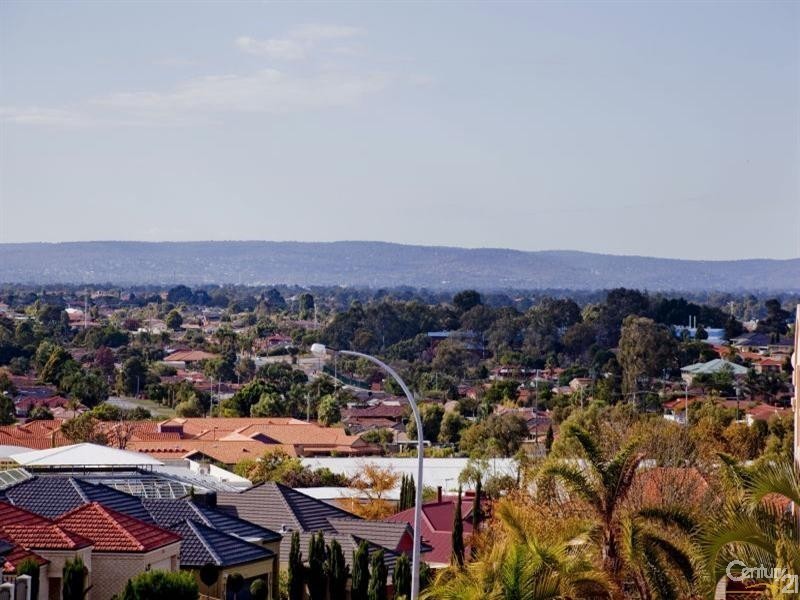 17 Cherrywood Avenue, Dianella WA 6059