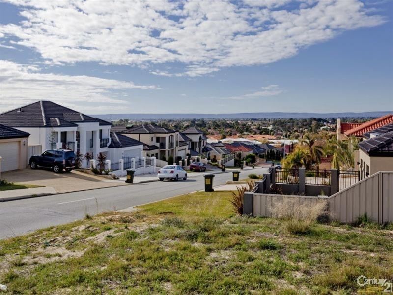 17 Cherrywood Avenue, Dianella WA 6059