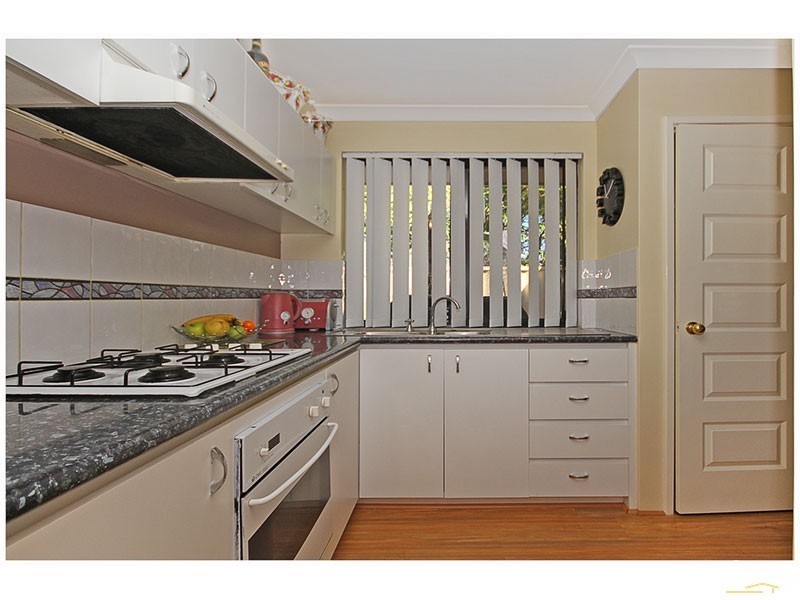 319b Grand Promenade, Dianella WA 6059