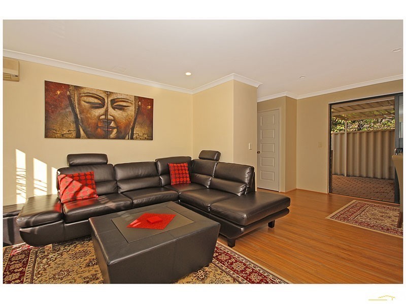 319b Grand Promenade, Dianella WA 6059