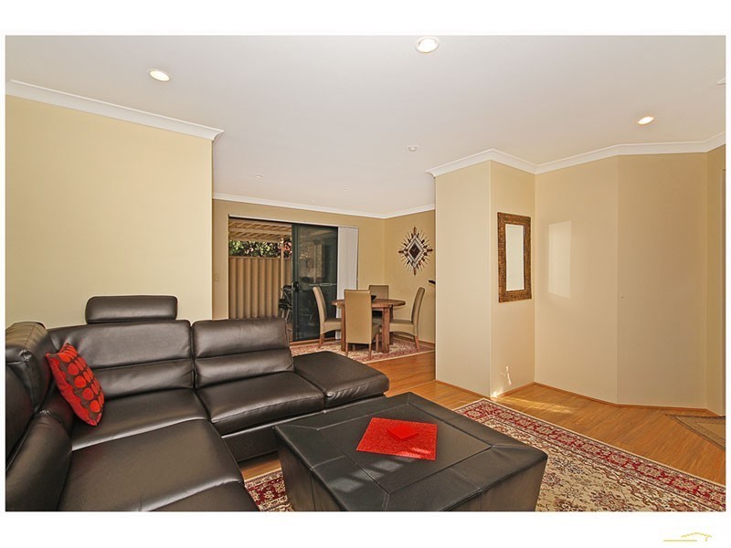 319b Grand Promenade, Dianella WA 6059