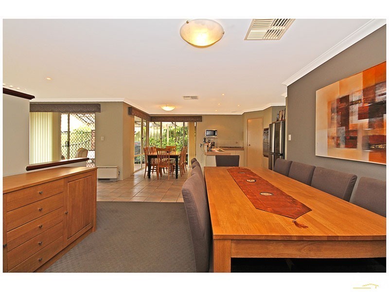 82 Glanton Way, Dianella WA 6059