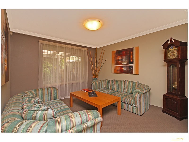 82 Glanton Way, Dianella WA 6059