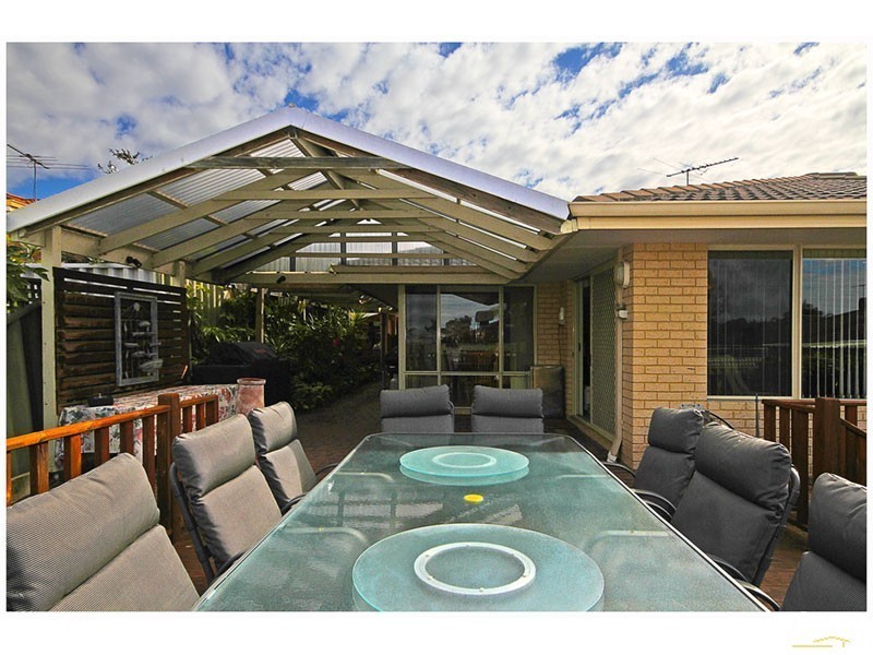 82 Glanton Way, Dianella WA 6059