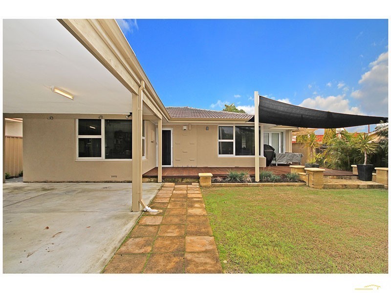 1/18 Kensington Avenue, Dianella WA 6059