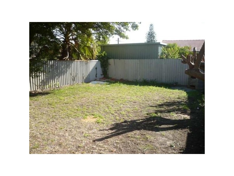 4 Shannon Road, Dianella WA 6059